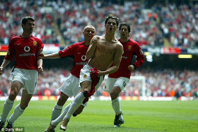 关于今夜菲尼克斯太阳备战足总杯，临场应变细节曝光，震撼外界，更衣室氛围转暖的信息虎扑体育资讯