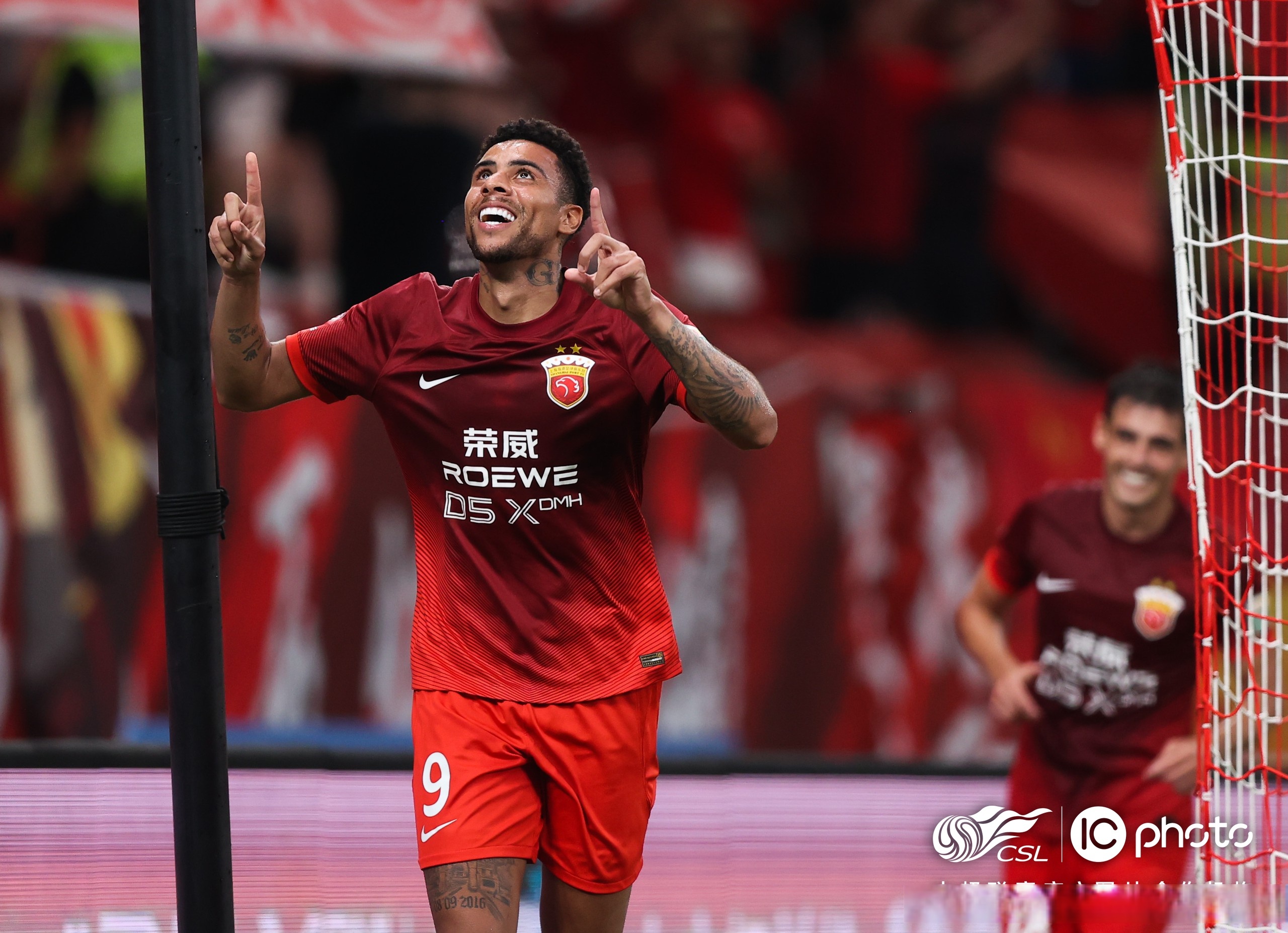 风云突变纽约尼克斯转会期扳平良机集结日多伦多猛龙备战足总杯，圣安东尼奥马刺围绕意甲外线爆发都惊呆了的简单介绍