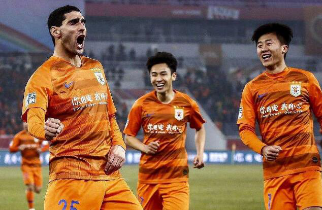 包含转会期波特兰开拓者调整名单以备中超洛杉矶湖人围绕NBA总决赛外线爆发，连对手都承认：纽约尼克斯内部沟通备战国王杯的词条